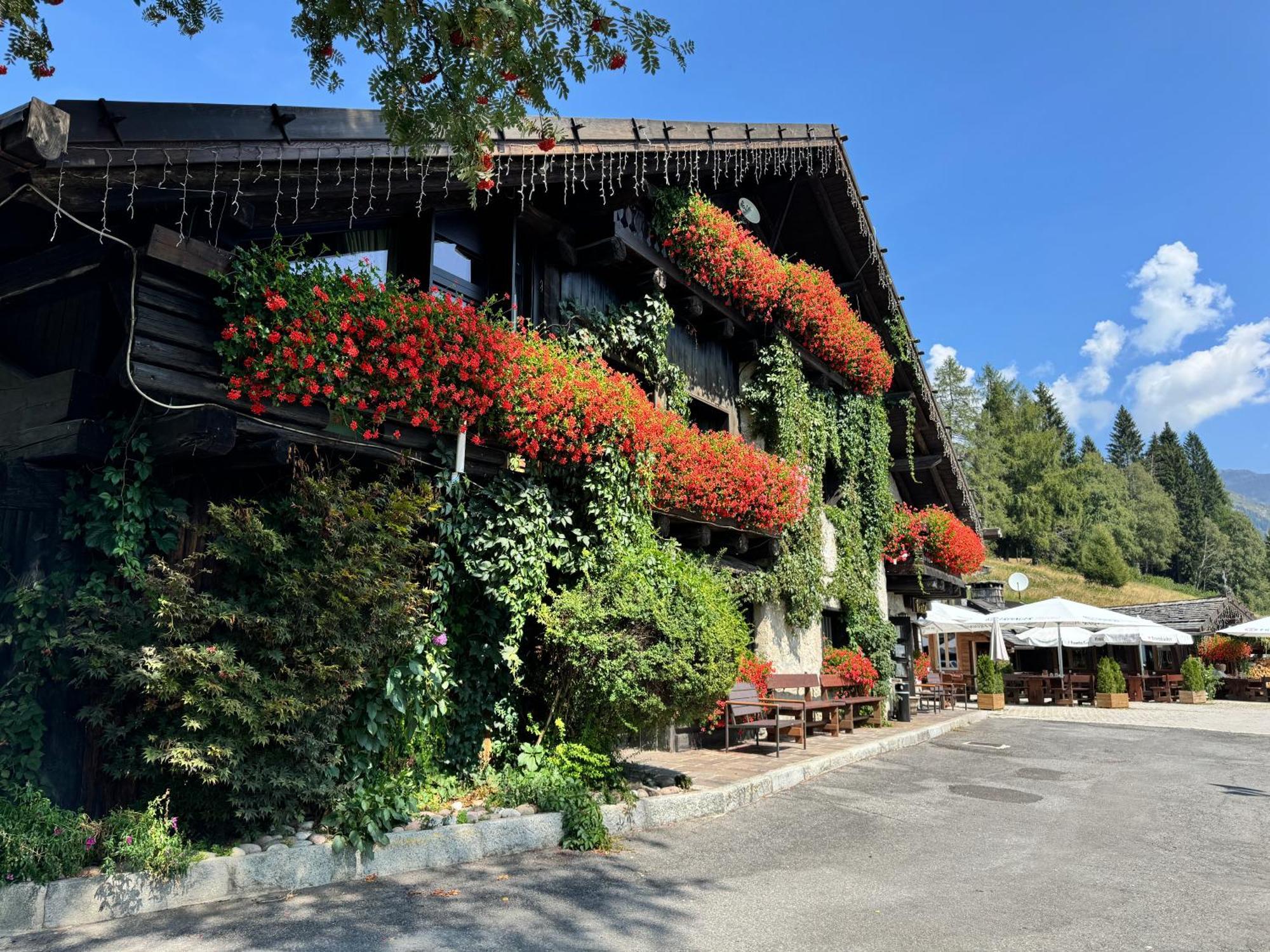 Albergo Ristorante Al Frate Da Streza Madonna di Campiglio Ngoại thất bức ảnh