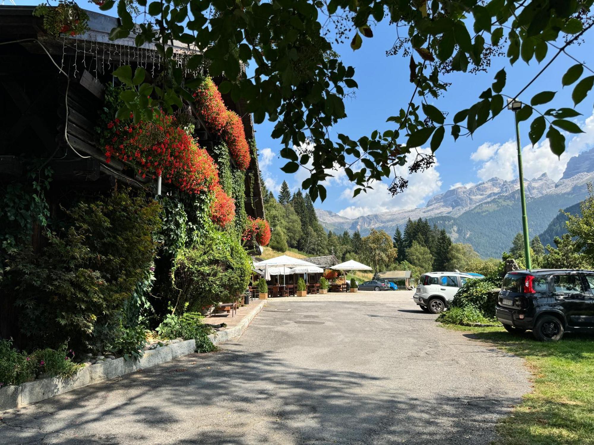 Albergo Ristorante Al Frate Da Streza Madonna di Campiglio Ngoại thất bức ảnh