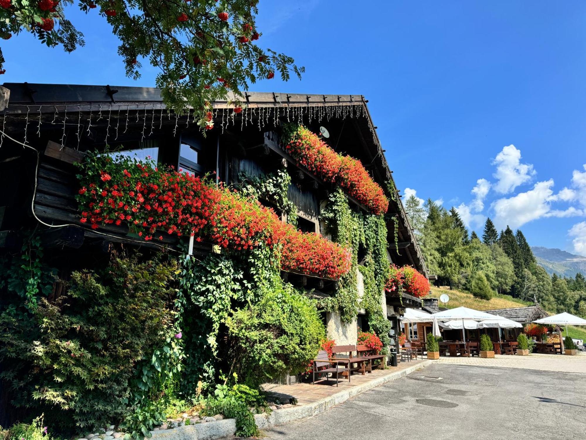 Albergo Ristorante Al Frate Da Streza Madonna di Campiglio Ngoại thất bức ảnh