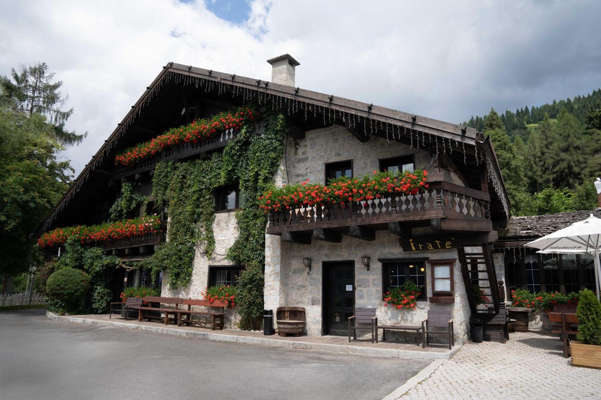 Albergo Ristorante Al Frate Da Streza Madonna di Campiglio Ngoại thất bức ảnh